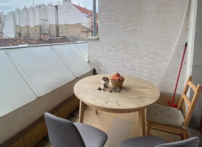 2 Bedroom 107 M2 Loft With Balcony Apartament