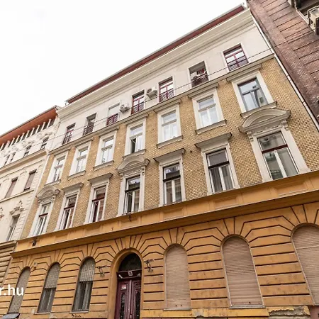 Apartment 2 Bedroom 107 M2 Loft With Balcony *